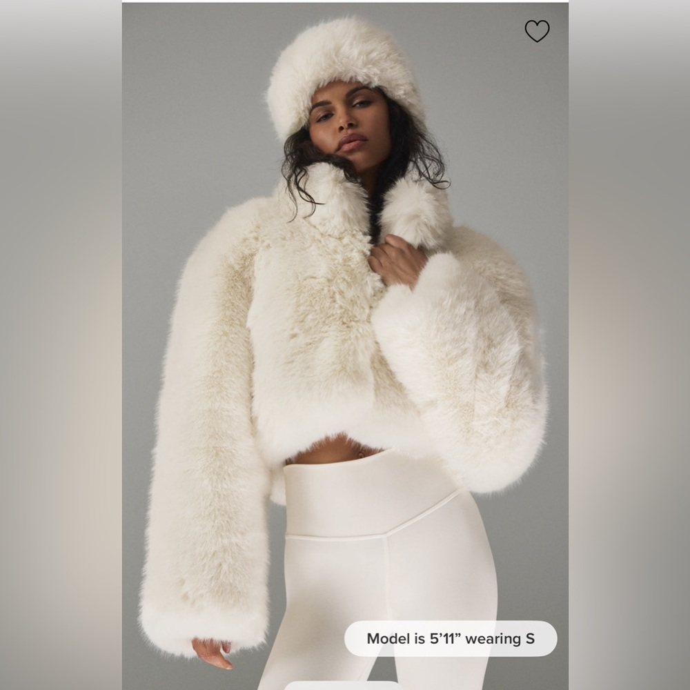 NWT ALO Opulent Faux Fur Cropped Jacket
Size XS Ivory